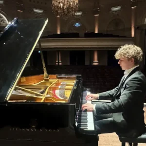 David Kooi speelt Liszt, Mozart en Schumann